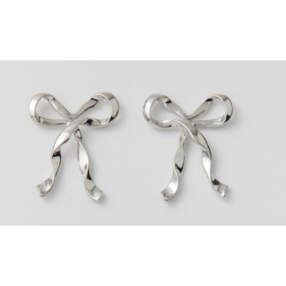 Urban Outfitters-Bow Earrings